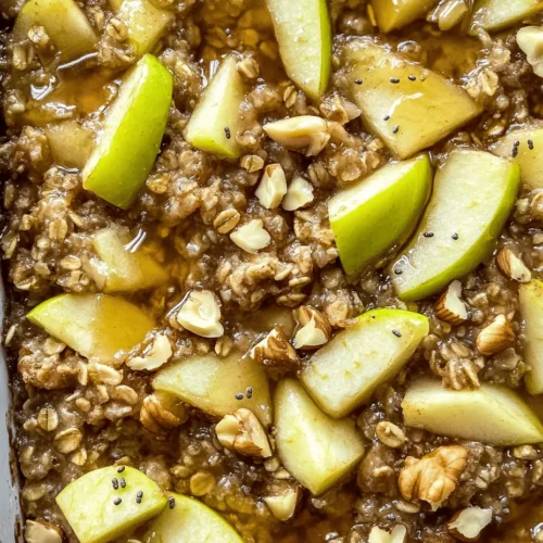 Oatmeal has long been celebrated as a nutritious breakfast choice that appeals to health-conscious individuals and families alike. With its warm, comforting texture and ability to keep you feeling full throughout the morning, oatmeal is a staple that can be enjoyed in various forms. One innovative and delicious way to elevate this breakfast classic is by transforming it into a healthy apple oatmeal breakfast bake. This recipe not only captures the heartwarming essence of traditional oatmeal but also introduces delightful flavors and textures that make it irresistible.
